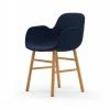 Normann Copenhagen Normann Form Oak Lehnstuhl Textil-gepolstert Fame - H 80 X B 56 X T 52 Cm - Blue 66071
