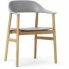 Normann Copenhagen Herit Lehnstuhl Mit Armlehnen - H 81,5 X B 60 X T 51 Cm - Grey / Eiche Natur