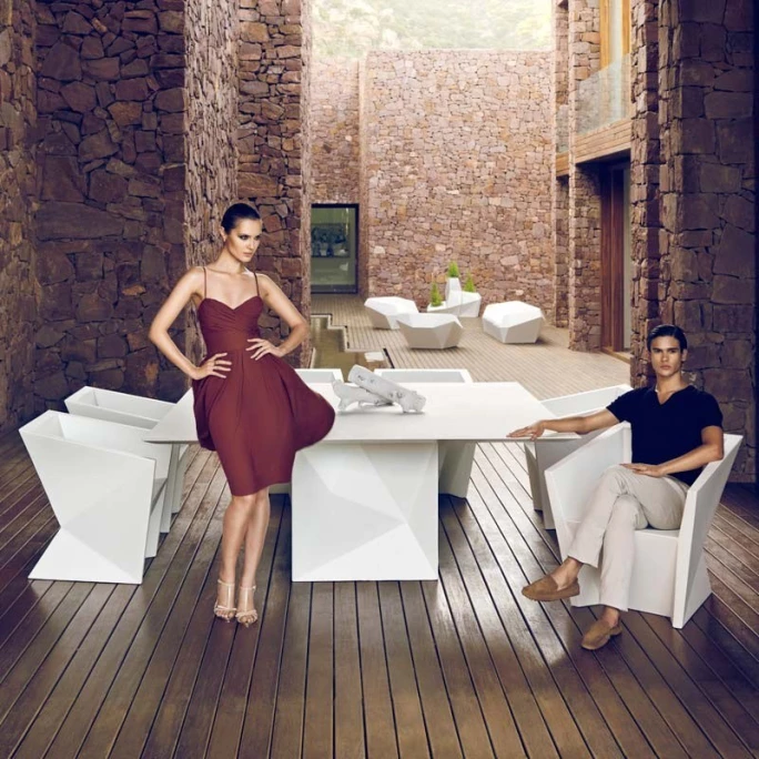 Vondom FAZ Stuhl Mit Armlehnen - 72x65x76 Cm - Taupe – Bild 3